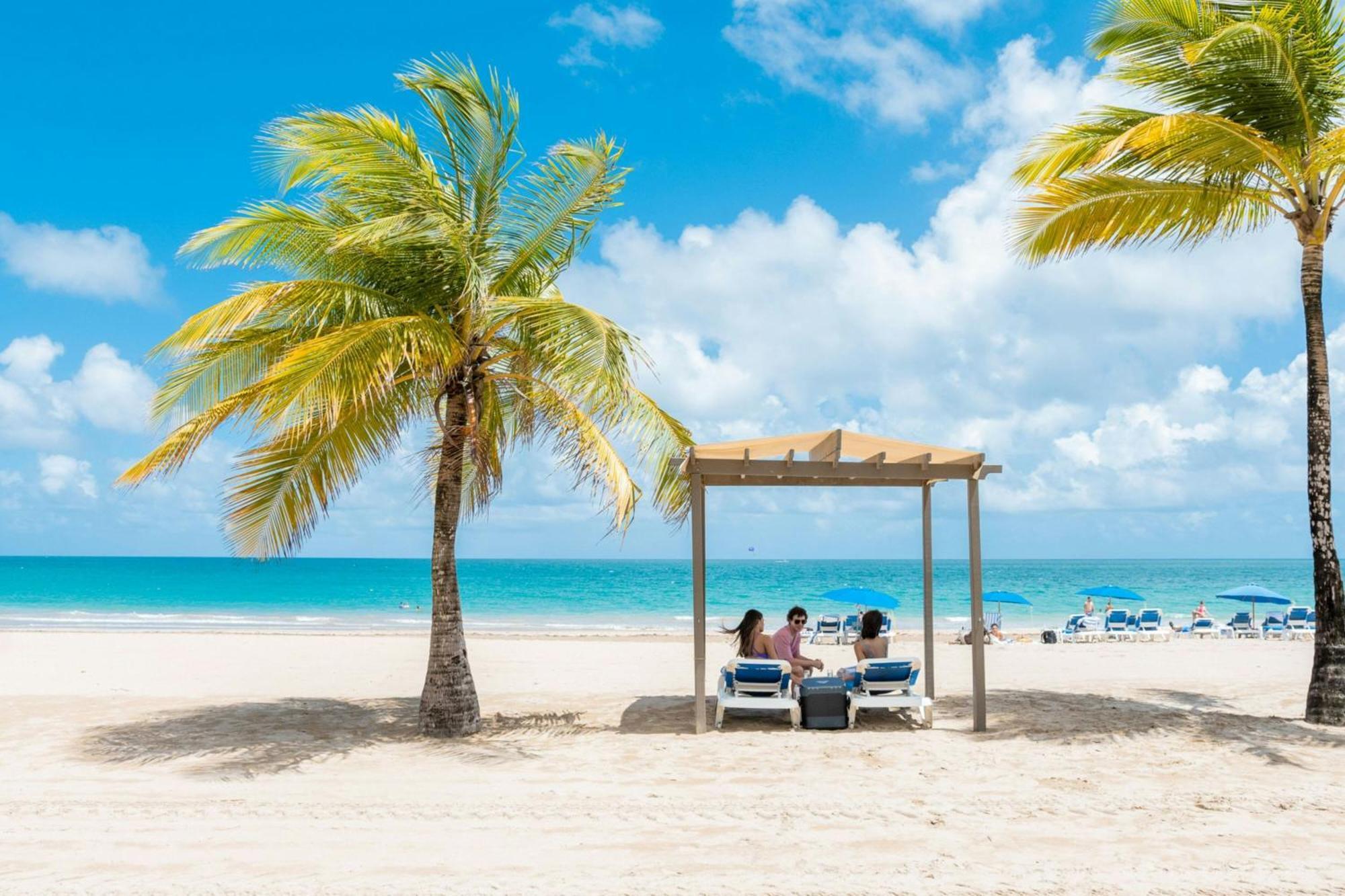 Courtyard By Marriott Isla Verde Beach Resort San Juan Eksteriør billede