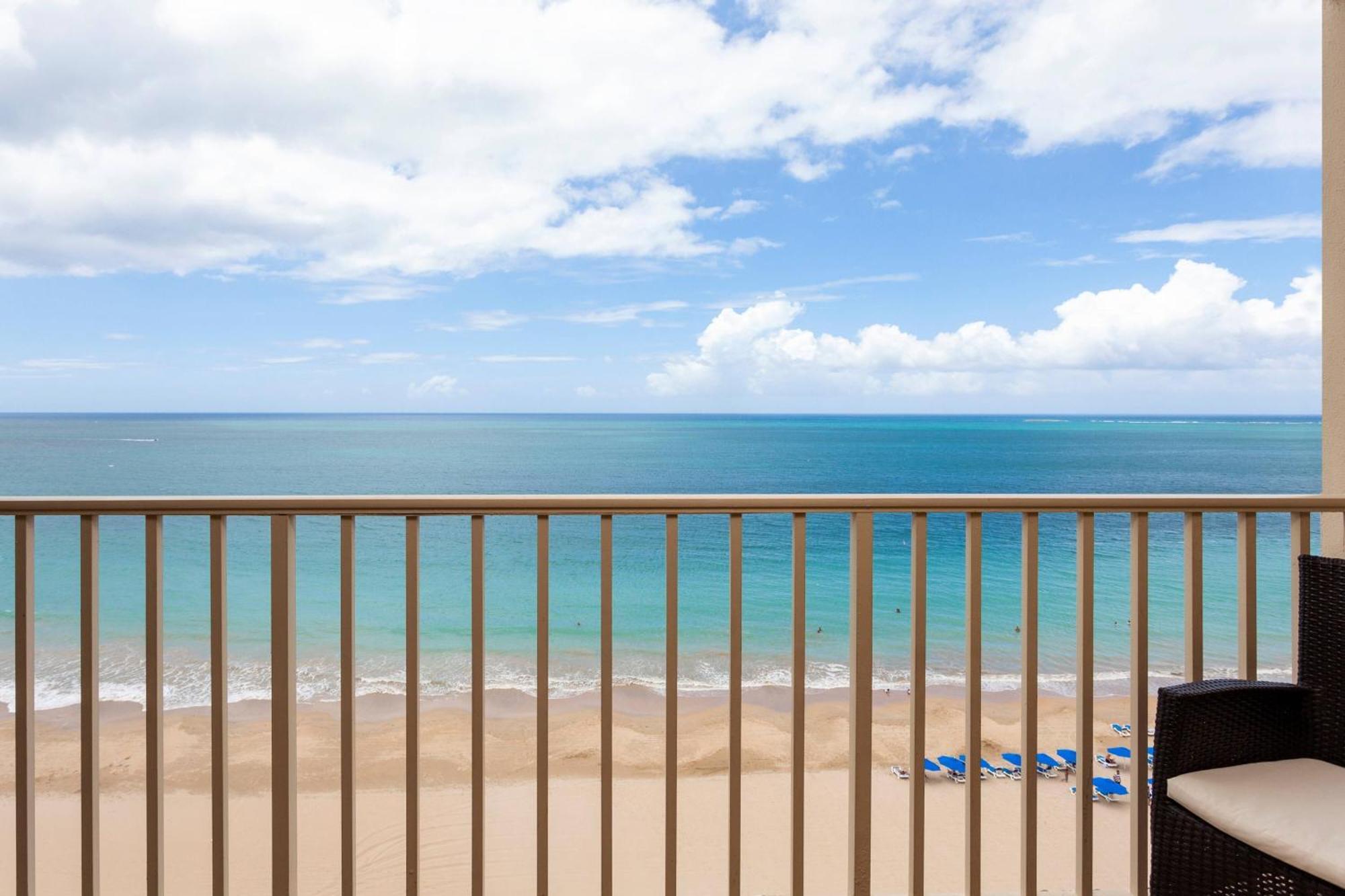 Courtyard By Marriott Isla Verde Beach Resort San Juan Eksteriør billede