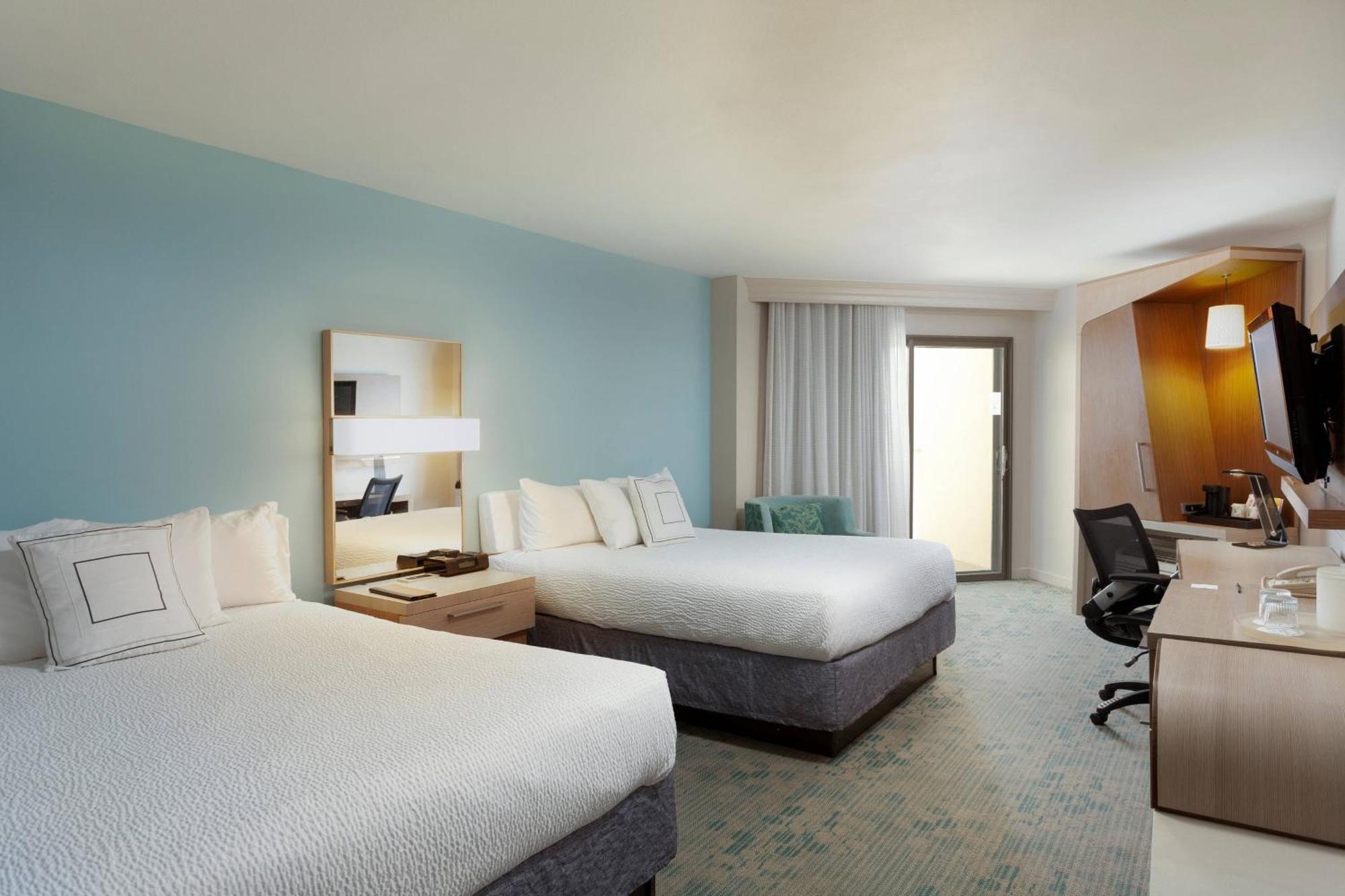 Courtyard By Marriott Isla Verde Beach Resort San Juan Eksteriør billede